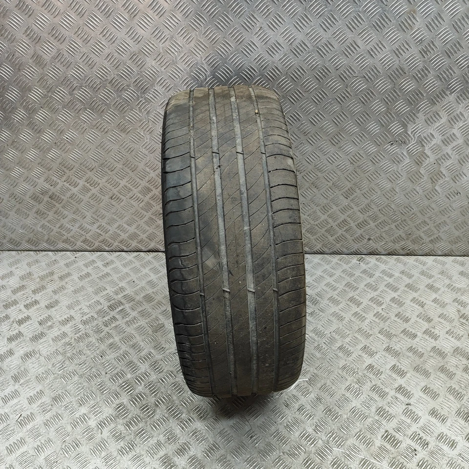 VOLVO V60 MK2 T6 Leichtmetallfelge 8.0Jx19 235/40R19 32143050 2020 26334987 - Bild 3 von 4