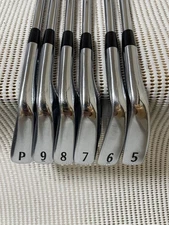 Titleist Right Handed Iron Set AP2 716 5-9,P DynamicGold AMT Flex S200