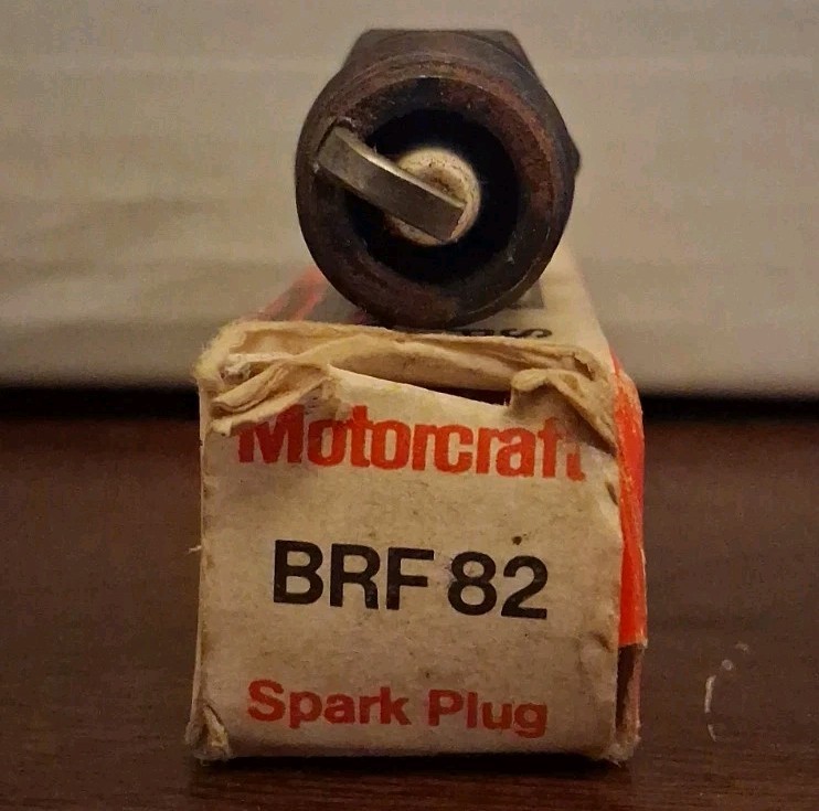 NOS Motorcraft Spark Plug BF-82 Ford Mustang 1970
