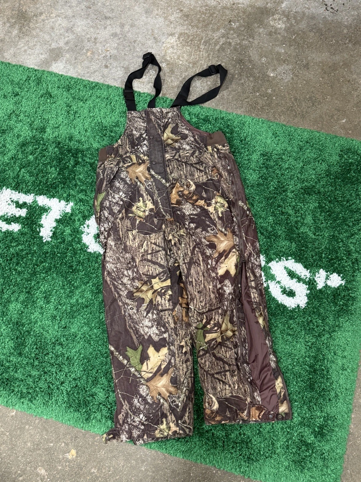 Cabelas Tree Leaves Camo Overalls XL