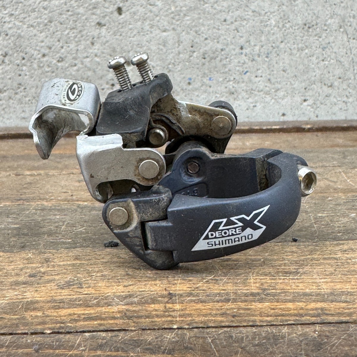 Vintage Shimano Deore LX FD-M570 Front Derailleur 34.9 mm Low Top