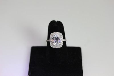14K Weißgold Halo Ring mit strahlend geformtem Spinell Zentrum Gr. 6,75 - 12320