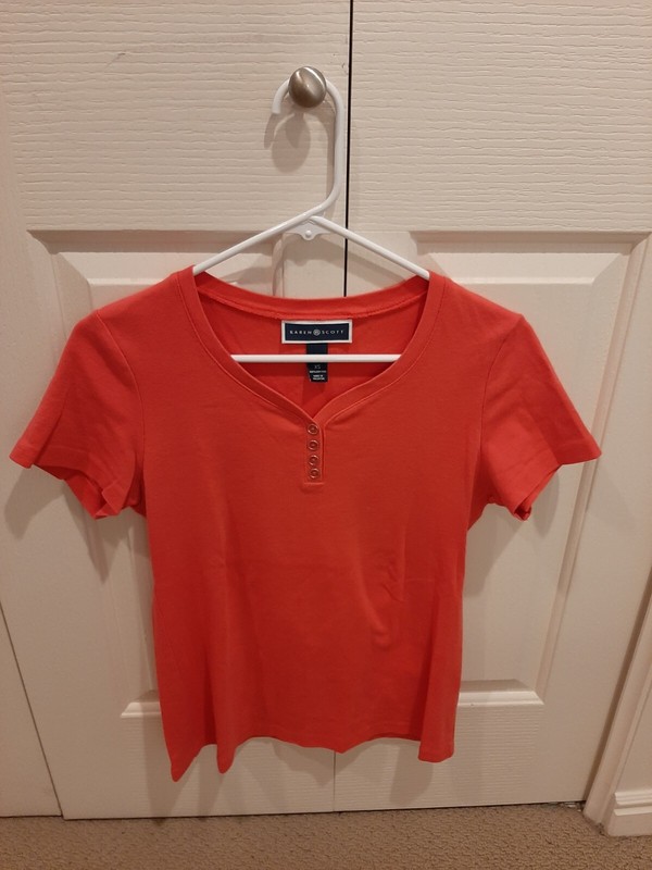 Karen Scott Shirt Women's size XS Pink V-neck Casual Short Sleeve Cotton