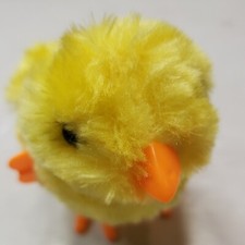 NEW - FLUFFY Wind-Up Jumping Chicks 3" Hopping Soft Plush Animal Toy Walgreens