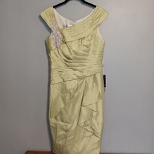 Jjhouse Dress Sage Green NWT