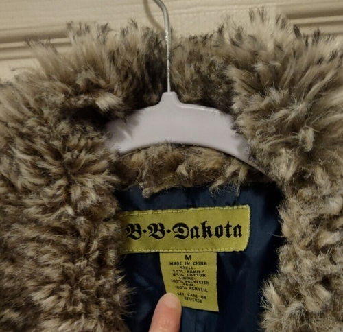 Vintage BB Dakota Denim Faux Fur Jean Jacket With Pockets Sz M Lined - Picture 5 of 8