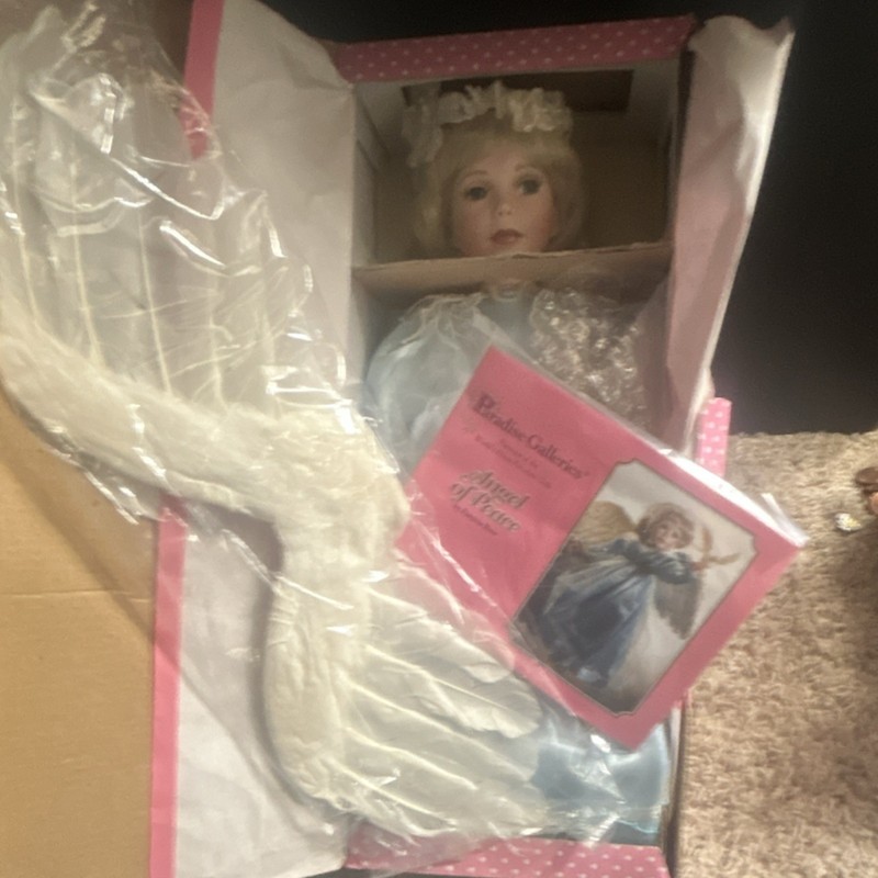 Paradise Galleries Treasury Collection Angel of Peace 16 in Porcelain Doll 2000s