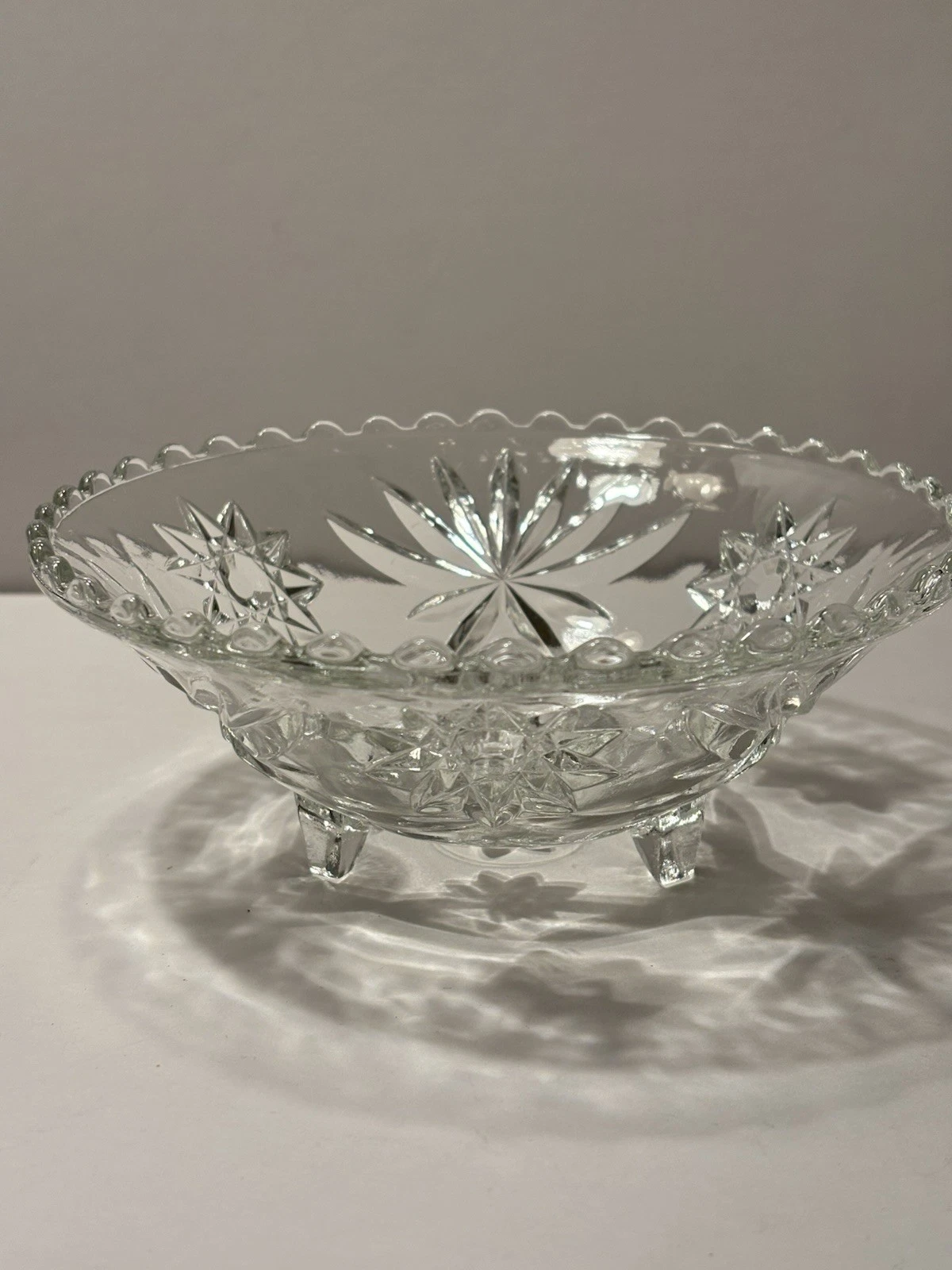 Vintage Anchor Hocking Precut Clear Glass Bowl 6.75 Diameter; Radiant Starburst - Picture 1 of 4