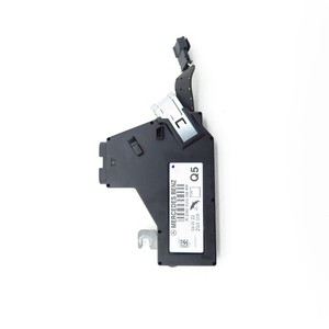 Antennenverstärker Mercedes R230 SL 03.03- Radio A2308200989