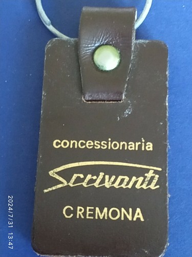 PORTACHIAVI CUOIO E METALLO E SMALTI COLORATI LOGO ALFA ROMEO - Picture 4 of 4