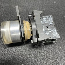 White Illuminated Push Button w/ Allen Bradley 800E-3X10 Contact Block st1223 