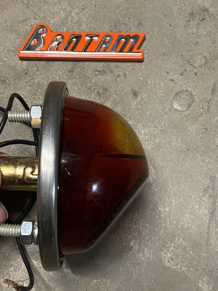 Conjunto de luz trasera de vidrio con lente American Bantam Austin 1938 1939 1940 1941 Foto 3 de 4