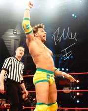 ROBBIE E aka Robert Strauss - TNA Wrestler GENUINE SIGNED AUTOGRAPH