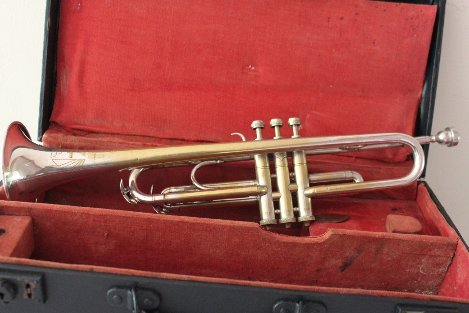 Trumpet with Case and Mouthpiece Serviced & Cleaned eBay