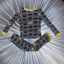 Batman DC Justice League Pajama Set - Boys Pj  s Size: 5T Fits Small 