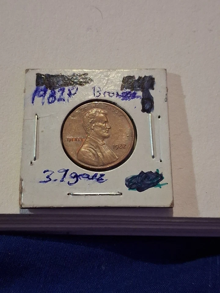 1982-P Lincoln Memorial Cent Small Date Bronze/Off Centered And Rotated Reverse - Image 3 of 4