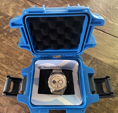 TechnoMarine Men's Ocean Nomad 43mm Mens Watch  Gold Tone Stunning NEW With Case