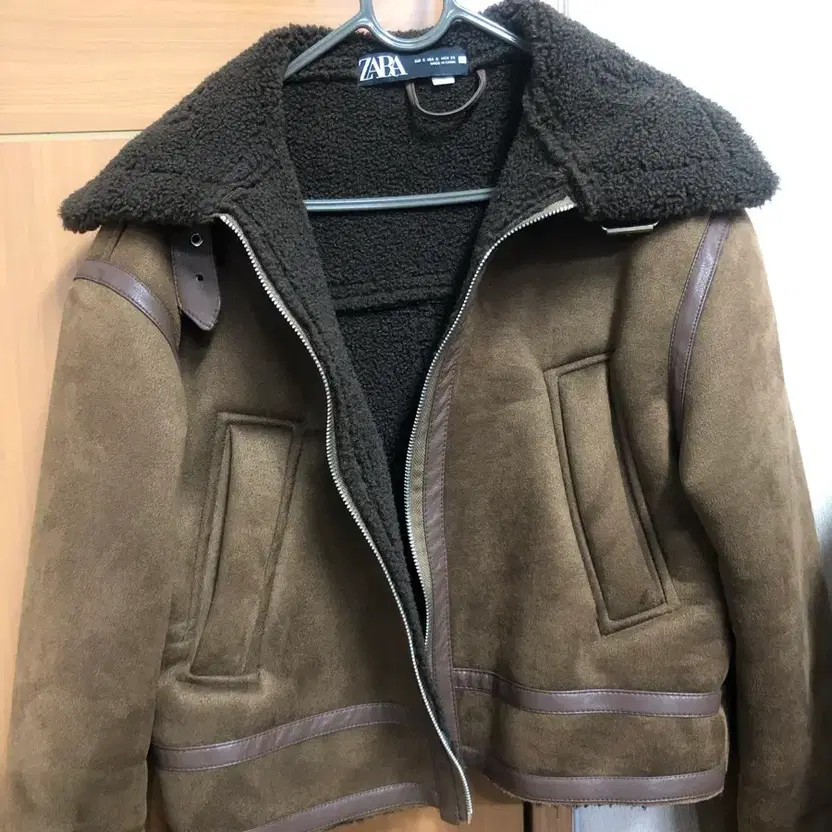 Zara Double-Faced Mouton Coat, Worn Once thumbnail 8