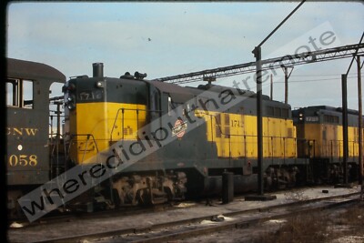 Original Dia Chicago & Northwestern CNW 1712 EMD GP9 Proviso ILL 12-12-69 (V4)