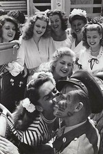 Females, women, soldier, uniform, history WW2 Photo Glossy 4 6 in X008