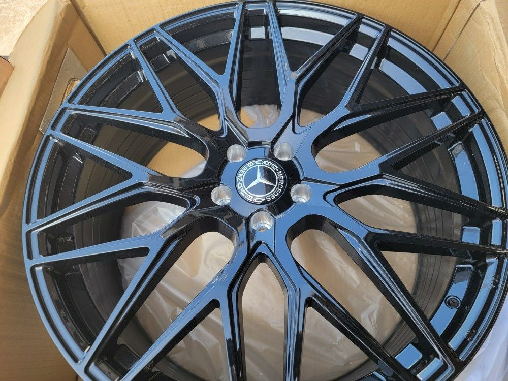 22" inch Varro VD06 Wheels fit Bentley Bentayga Gloss Black with Tires New Rims