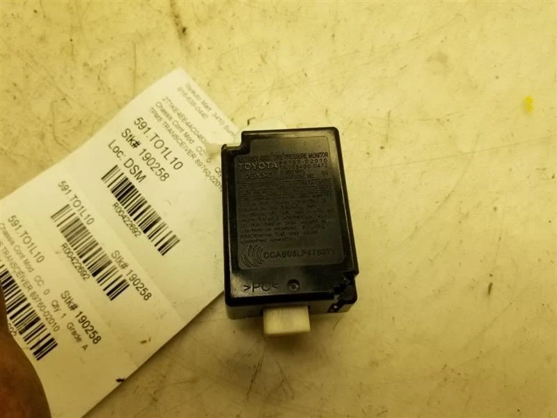 Toyota Matrix S 2010 2,4 L tracción delantera AT TPMS módulo de control ECM Foto 2 de 4