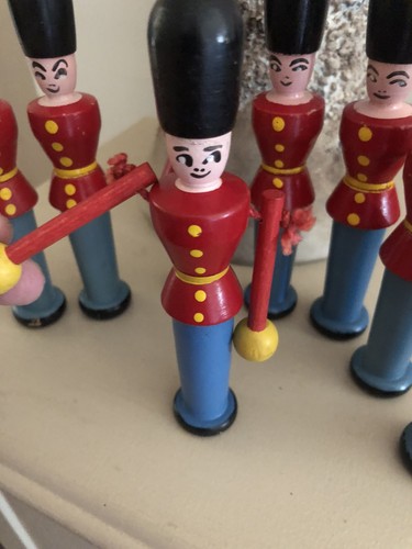 8 X Wooden Soldier Knockdown Game Twist The Boss Vintage Travel Holiday 6in High - Picture 8 of 11