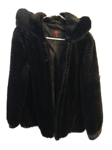 women hooded faux fur jacket