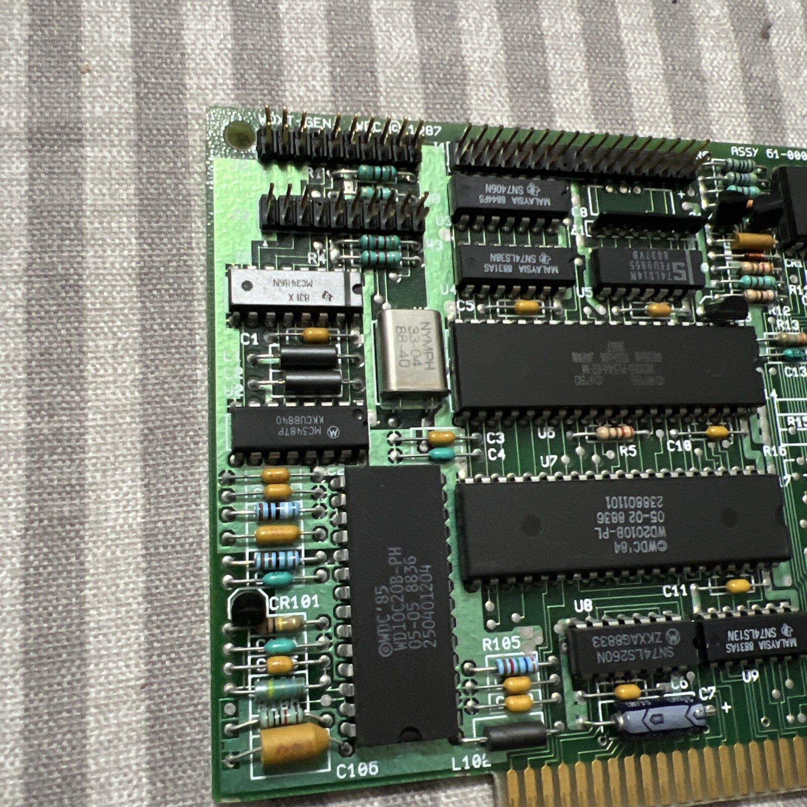 Picture 2 of 4