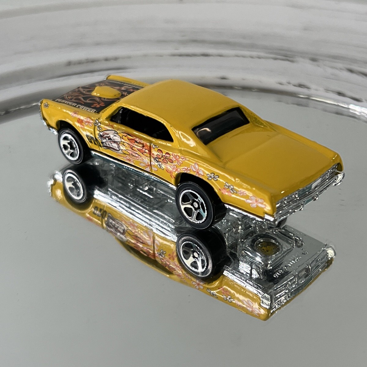 Mattel Hot Wheels Flower Power 1967 Pontiac GTO Yellow 1996