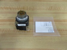 Allen Bradley 800T-16HG2KB6AX Selector Switch W/O Knob