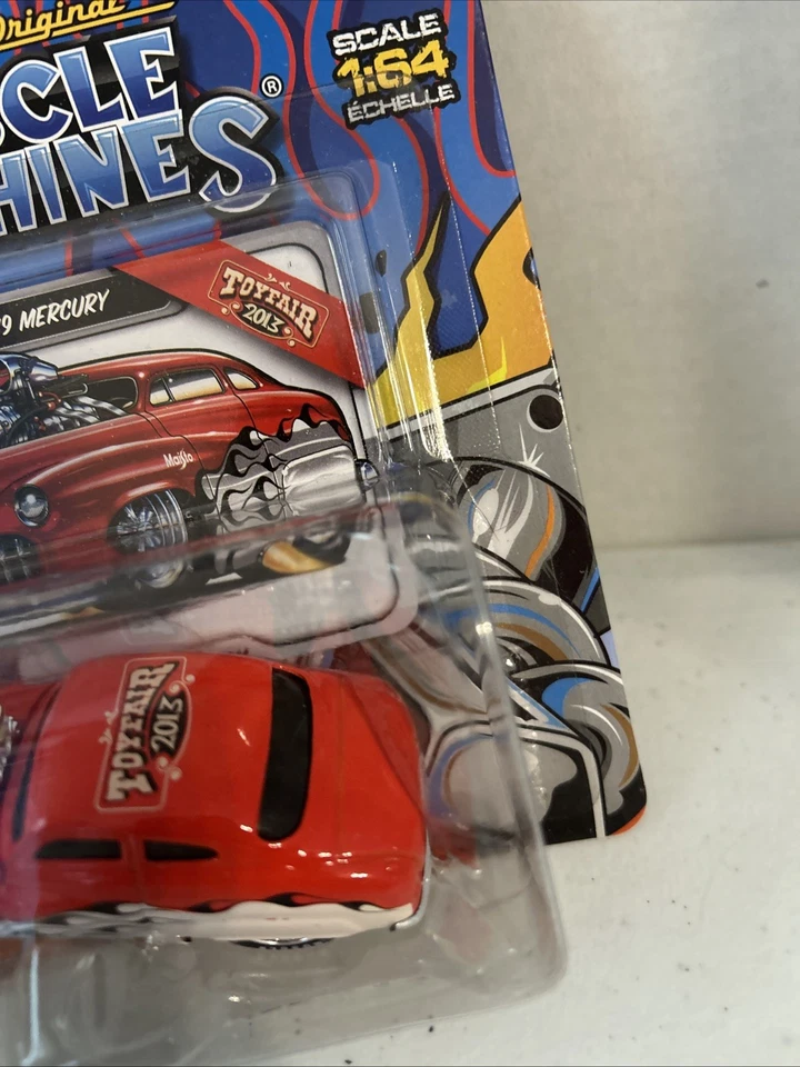 Maisto Muscle Machines 1949 Mercury 1:64 Toyfair 2013 + Tarjeta Foto 3 de 4
