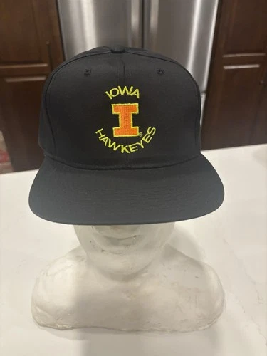 Vintage 1990’s NCAA University Of Iowa Hawkeyes SnapBack Hat Cap- OSFA -New