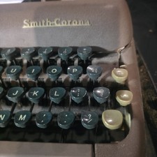 Smith-Corona Sterling Manual Typewriter Machine with Carrying Case- some repairs thumbnail