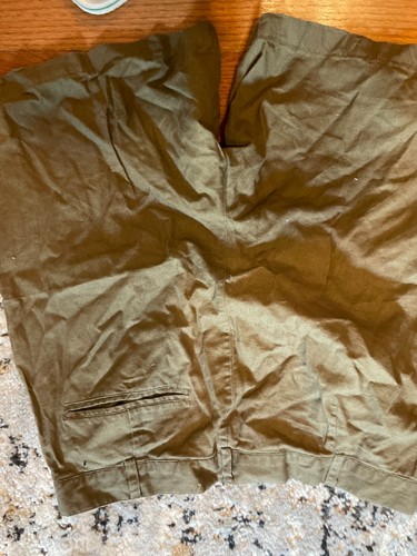 Pantaloncini sportivi Tom Tailor taglia 32 verde esercito e pieghe. Vintage - Foto 4 di 5