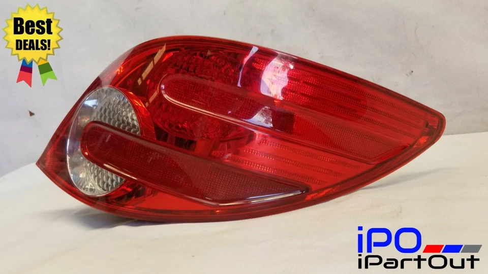 2006 2007 MERCEDES-BENZ R350 W251 REAR RIGHT HALOGEN TAIL LIGHT A2518201664 - Image 3 of 4