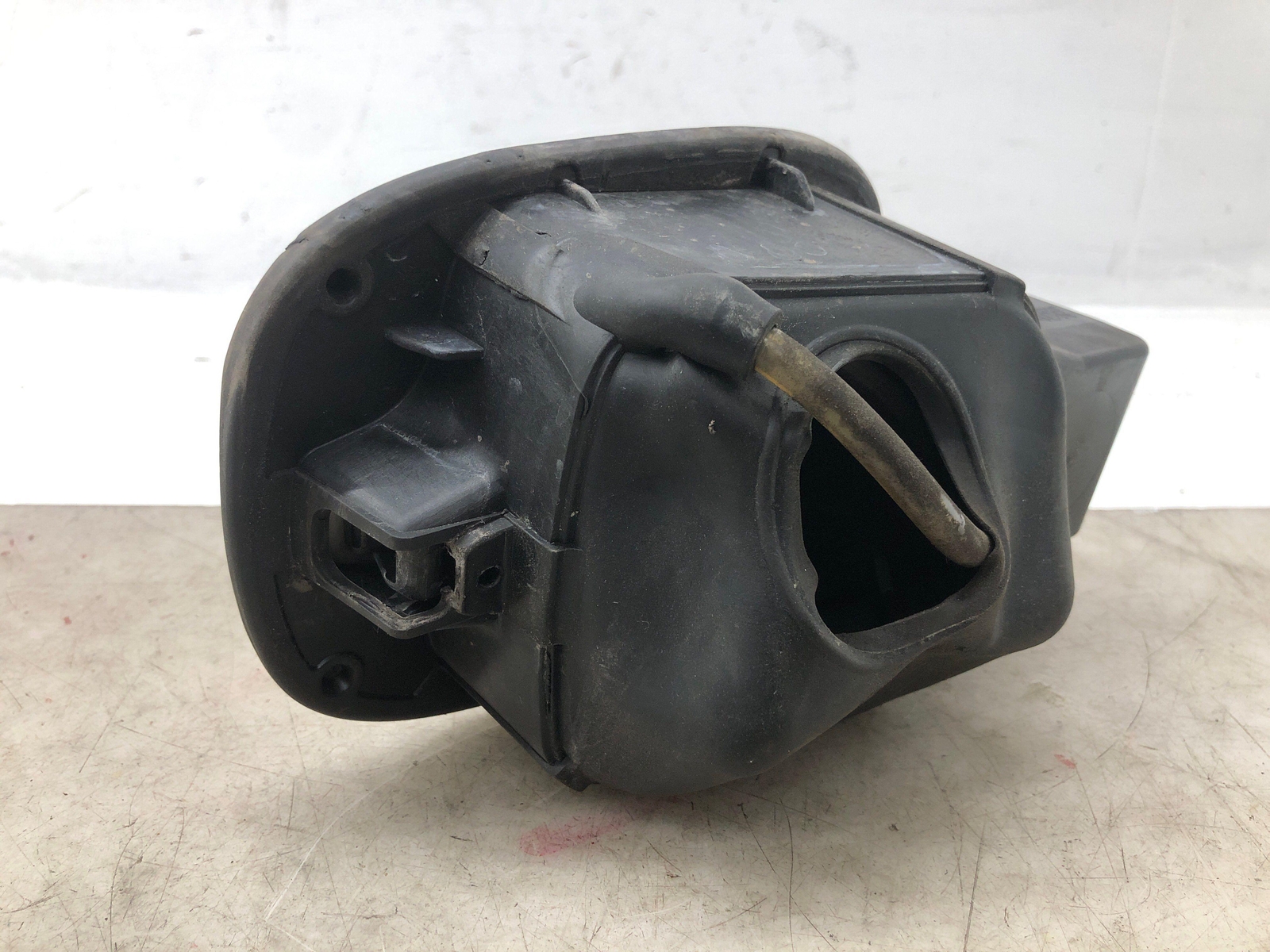 2006-2012 BENTLEY CONTINENTAL OEM FUEL TANK FILLER DOOR FLAP W/POCKET 3W5809857