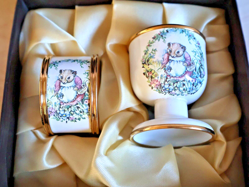 Kingsley Enamels Egg Cup and Napkin Ring ~ Lady Mouse ~ Gold Rimmed ~ Boxed - Picture 2 of 6