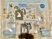 Coby DP-152 1.44" Digital Picture Keychain