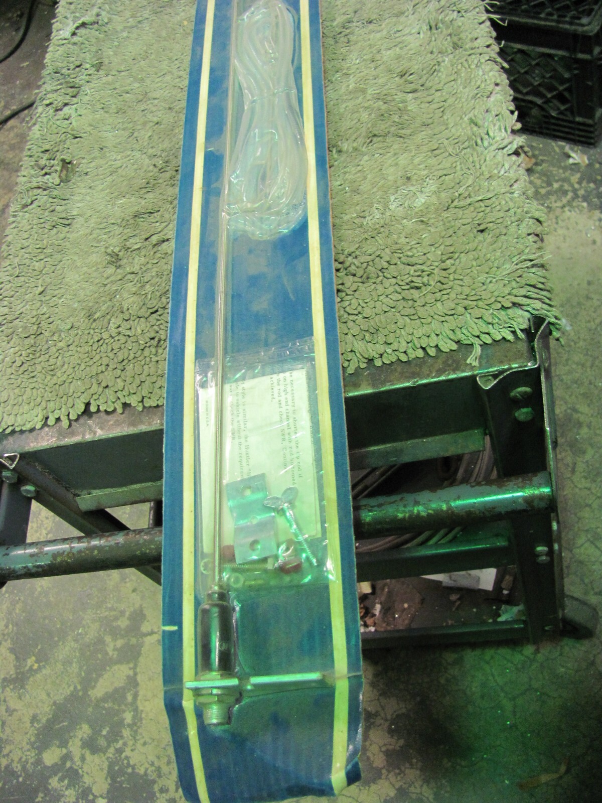 HUSTLER STAINLESS STEEL HSM1 SINGLE HUSKY TRUCKER CB ANTENNA MIRROR MOUNT. Falak Tayyeb