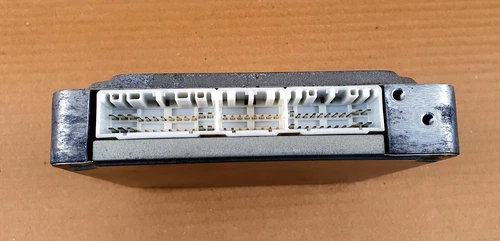 Toyota Hilux Surf KZN185G KZN185W 1KZTE A/T 89661-3D240 engine computer oem jdm - Picture 4 of 12