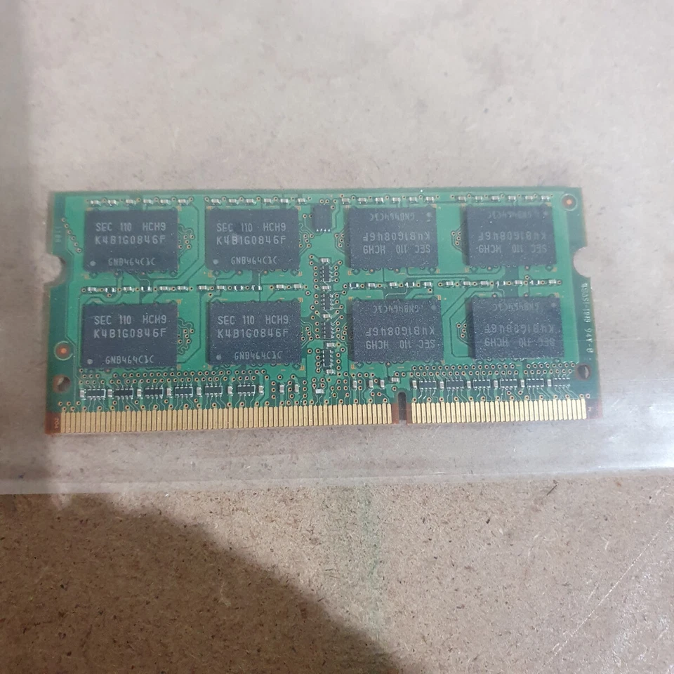 Samsung M471B5673FH0-CH9 2GB 2Rx8 PC3-10600 1333MHz 200-Pin SO-DIMM DDR3 SDRAM - Image 4 of 4