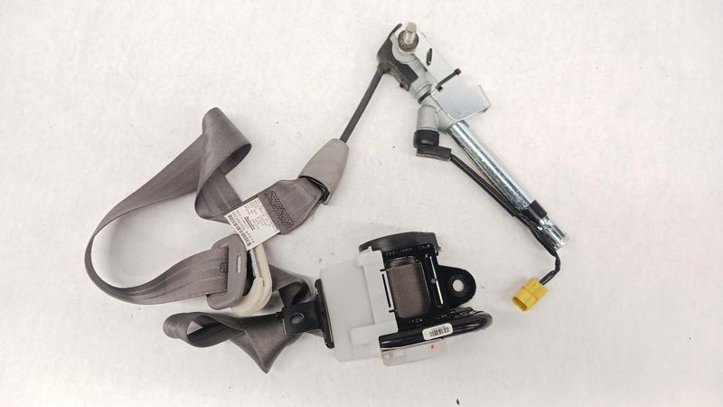 2015-2016 Honda Crv Front Left Driver Seat Belt Retractor Gray OEM