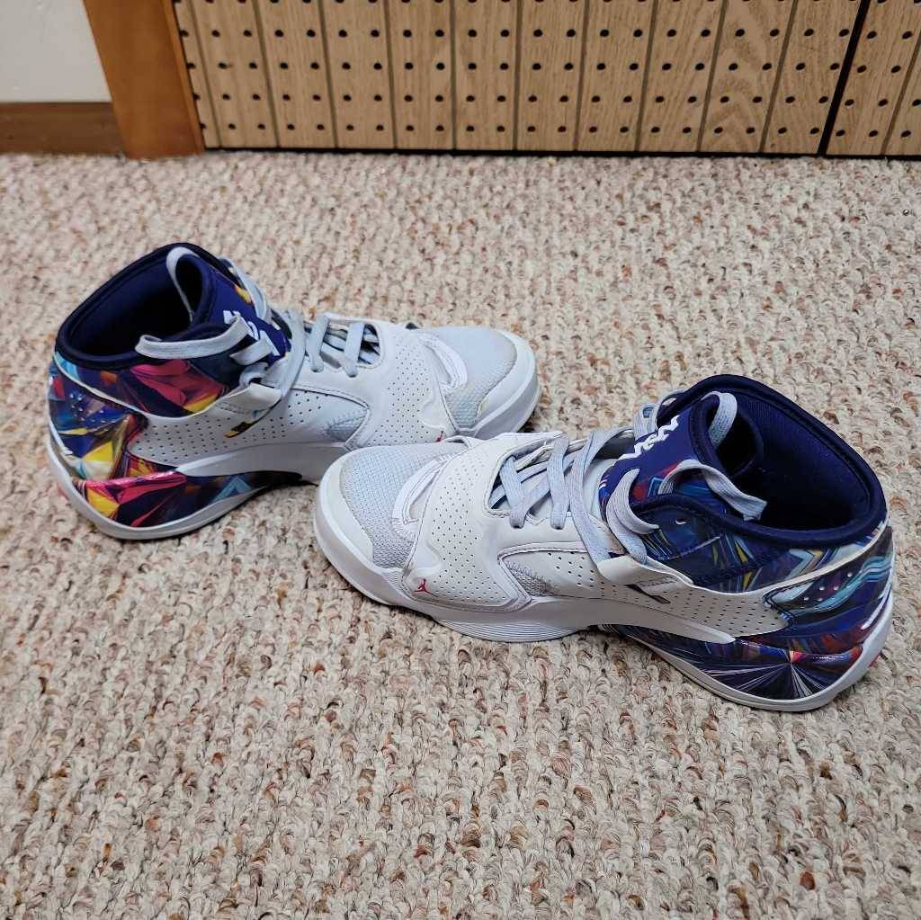 Nike Boys Jordan Zion 2 GS Sneaker Shoes White Abstract