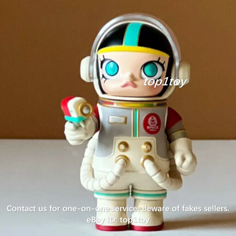 POP MART Mega Collection 100% Space Molly The Girl from The Earth