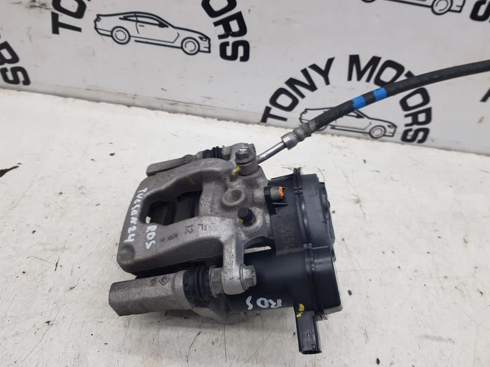 2024 HYUNDAI TUCSON NX4 1.6 T-GDi REAR RIGHT O/S BRAKE CALIPER OEM 58230-N7600 - Image 2 of 4