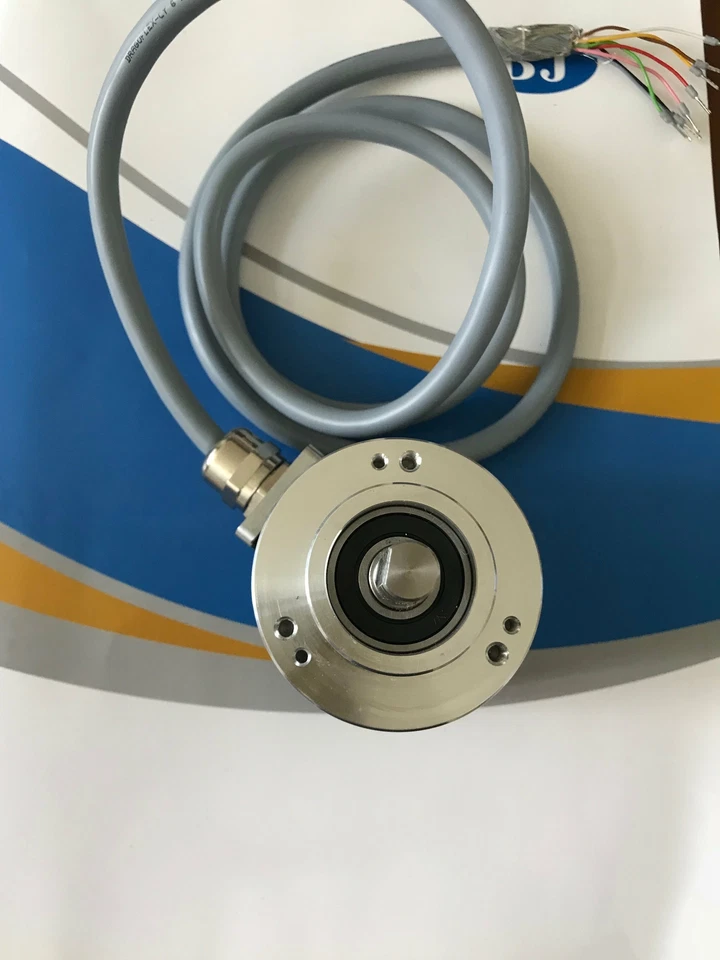 1PCS New For Pepperl+Fuchs AVM58N-011K1R0GN-1213 Encoder Via DHL or FedEx - Image 3 of 4