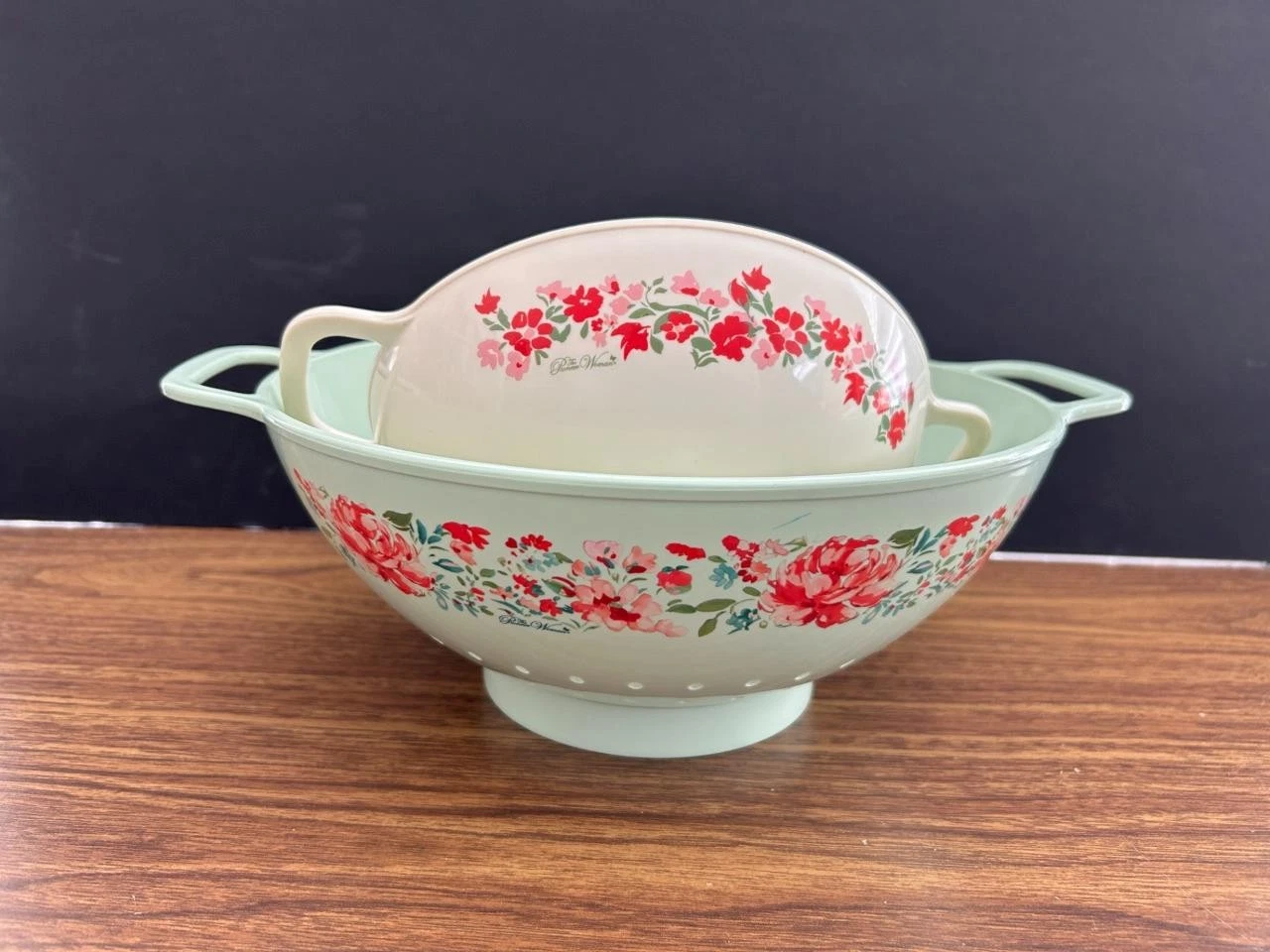 2 strainers Pioneer Woman 10" Breezy Blossoms 7" Garden Party melamine colander