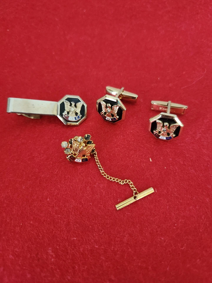 Vintage Harry Klitzner  FOE  Fraternal Order of Eagles gold tone Cuff Links/ Tie - Image 2 of 4