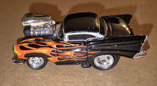 2002 Muscle Machines Blown Flames '57 CHEVROLET BEL AIR Black 1/64
